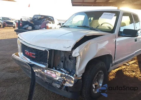 1997 GMC Sierra 1500 Sl Wideside z USA, uszkodzony, nr VIN 1GTEC19M1VE524695